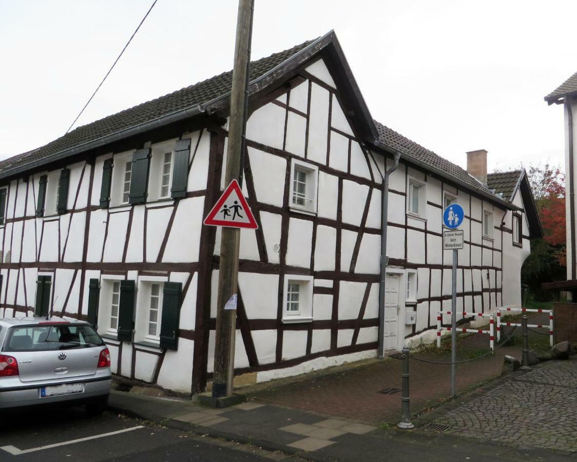 Sonnige Fachwerkwohnung Alfter エクステリア 写真